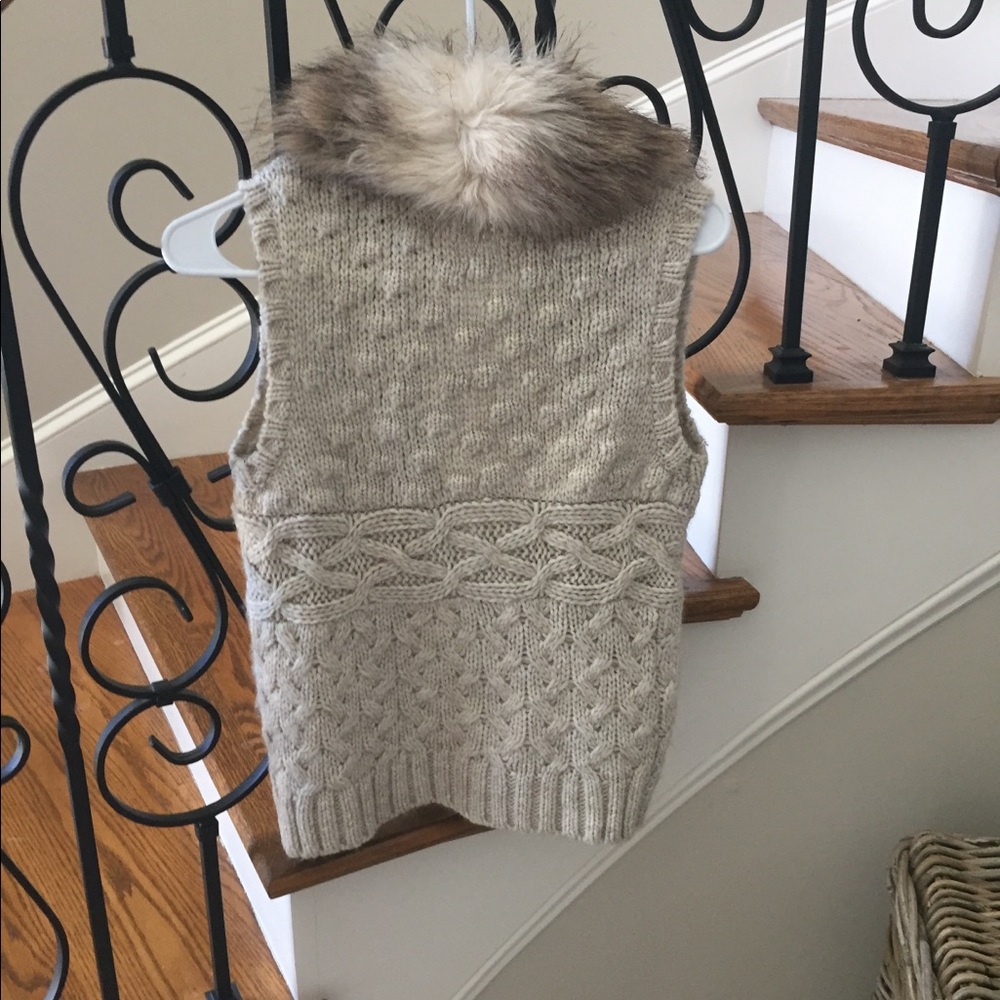 LOFT Vest - Picture 6 of 7